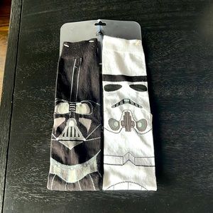 Disney exclusive Darth Vader / Stormtrooper unisex socks.